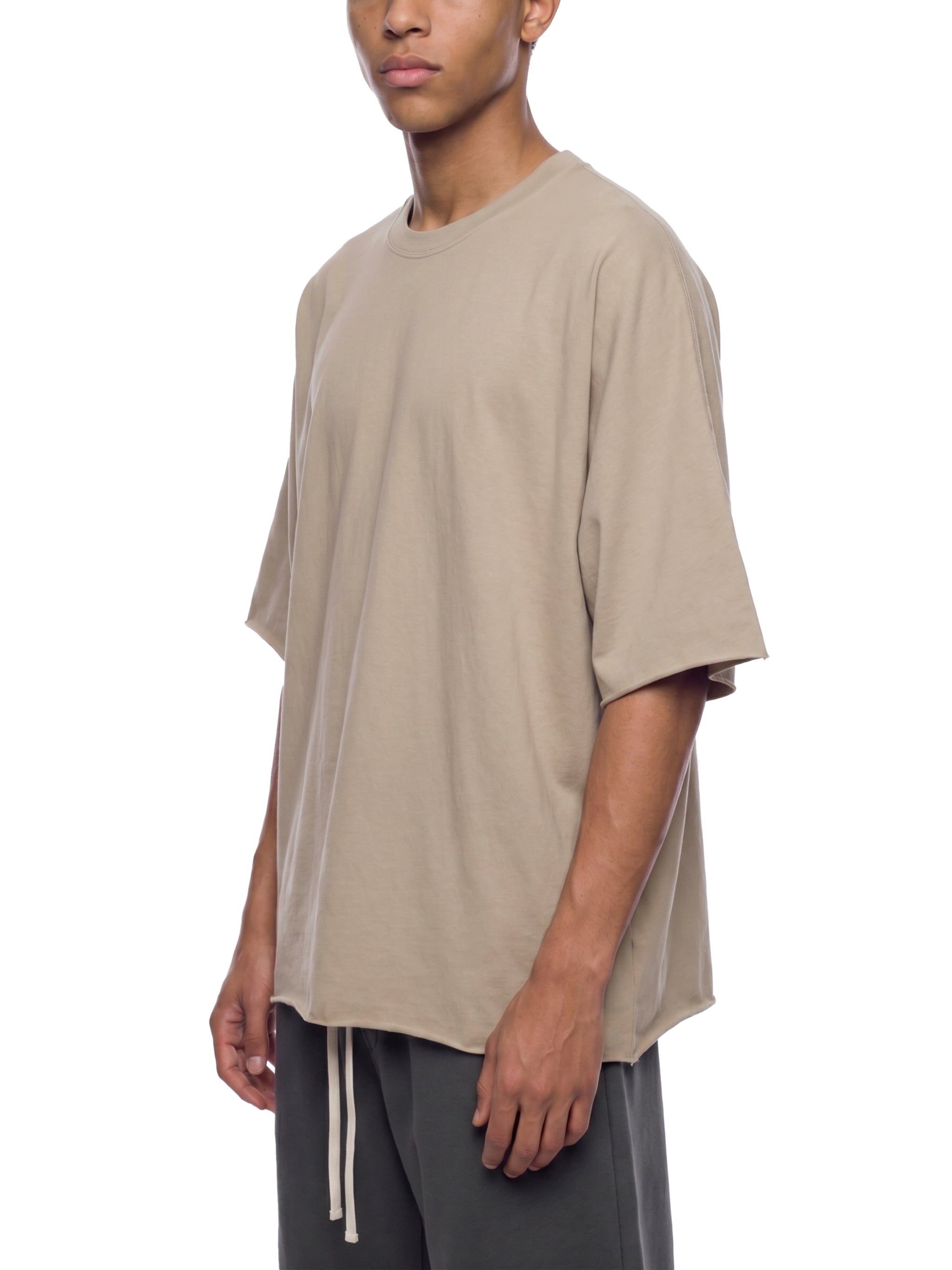 Unisex Heavyweight Boxy Raw Edge T-Shirt