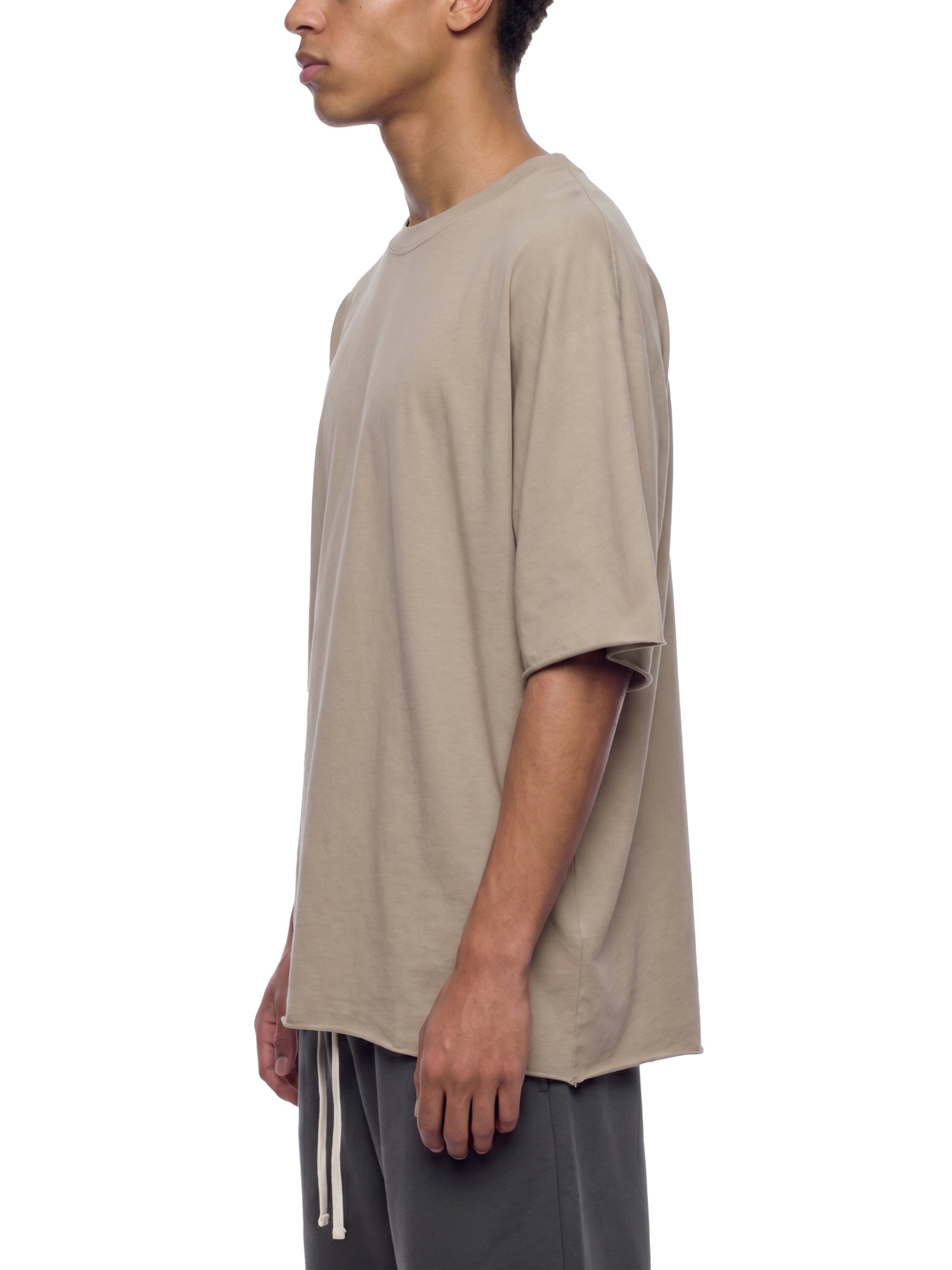 Unisex Heavyweight Boxy Raw Edge T-Shirt